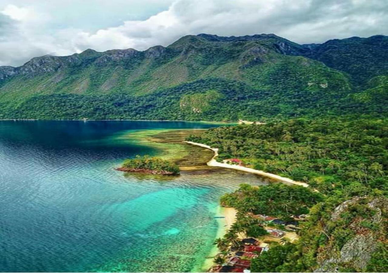 Nusa Nalan Beach Resort Rumah Olat Exteriör bild