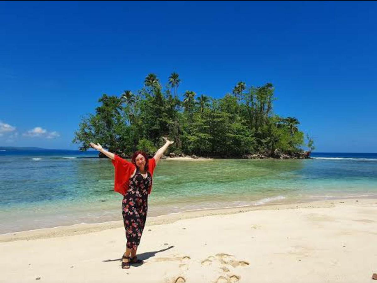 Nusa Nalan Beach Resort Rumah Olat Exteriör bild